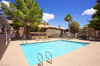 Photo #1: 2059913 Listing 