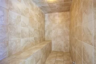 Photo #4: 2059913 Listing 