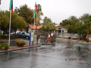 Photo #6: 2059913 Listing 