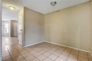 Photo #6: 2059970 Listing 