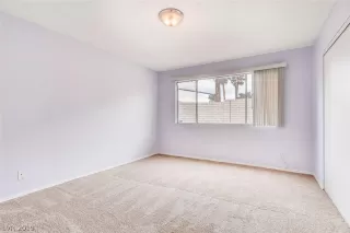 Photo #5: 2059990 Listing