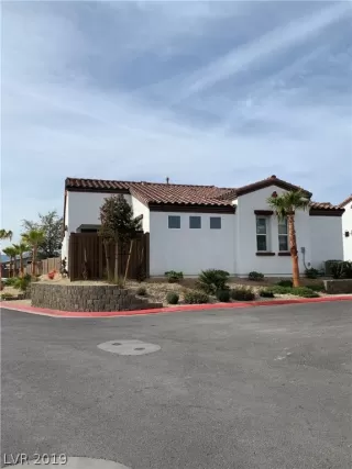 Photo #1: 2059994 Listing 