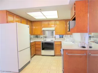 Photo #5: 2060043 Listing 