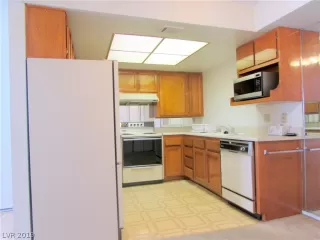 Photo #6: 2060043 Listing 