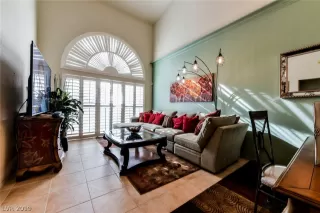 Photo #6: 2060081 Listing