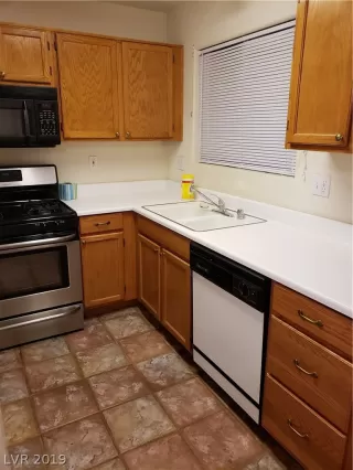 Photo #2: 2060128 Listing 