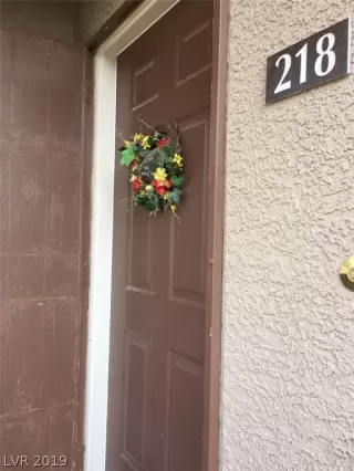 Photo #2: 2060183 Listing