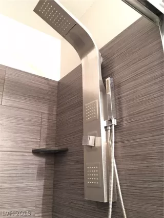 Photo #1: 2060238 Listing 