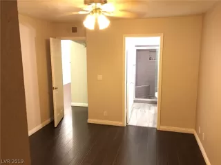 Photo #6: 2060238 Listing 