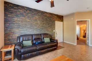 Photo #4: 2060268 Listing 