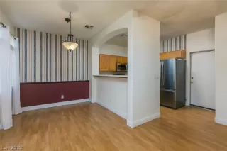 Photo #2: 2060298 Listing 