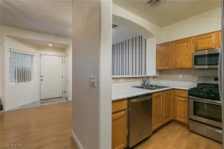 Photo #5: 2060298 Listing 