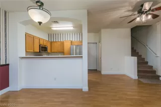 Photo #6: 2060298 Listing 