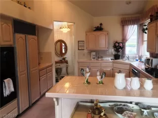 Photo #4: 2060302 Listing 