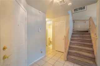 Photo #5: 2060405 Listing