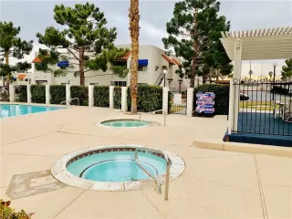 Photo #1: 2060469 Listing