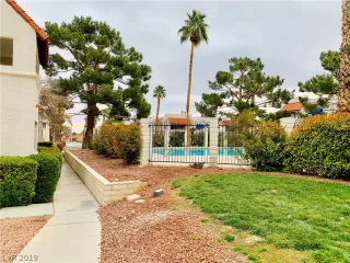 Photo #6: 2060469 Listing