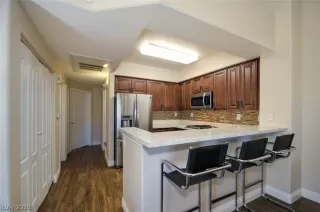 Photo #6: 2060510 Listing