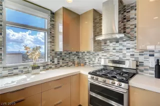 Photo #6: 2060598 Listing