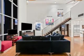 Photo #4: 2060612 Listing 