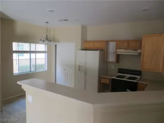 Photo #4: 2060651 Listing