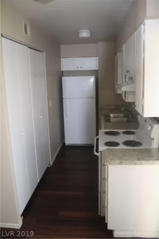 Photo #3: 2060719 Listing 