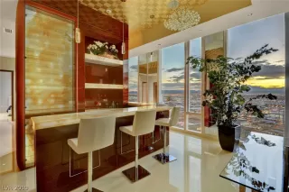 Photo #2: 2060724 Listing 