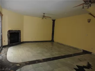 Photo #5: 2060742 Listing 