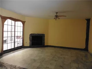 Photo #6: 2060742 Listing 