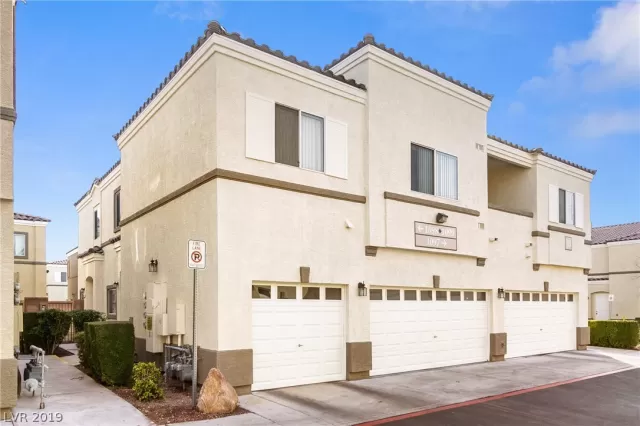 MLS: 2060760 Condo For Sale