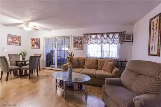 Photo #5: 2060786 Listing