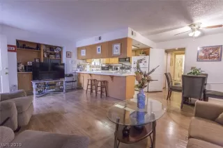 Photo #6: 2060786 Listing