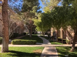 Photo #3: 2060815 Listing