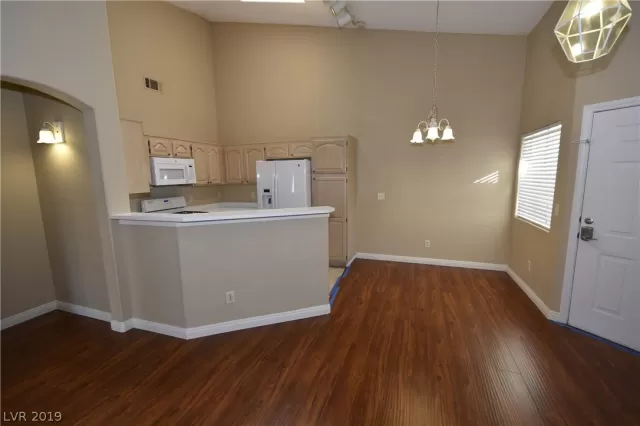 MLS: 2060851 Condo For Sale