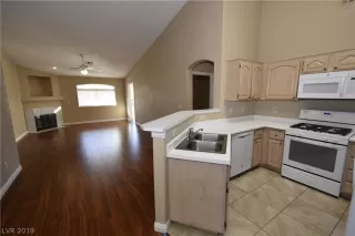 Photo #2: 2060851 Listing 