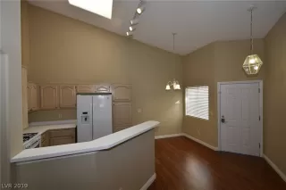 Photo #4: 2060851 Listing 