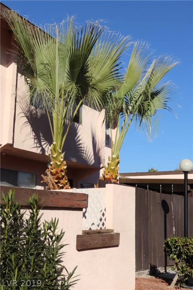 MLS: 2060867 Condo For Sale