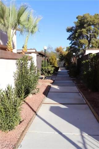 Photo #1: 2060867 Listing 