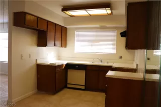 Photo #6: 2060867 Listing 