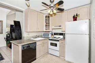 Photo #5: 2060939 Listing