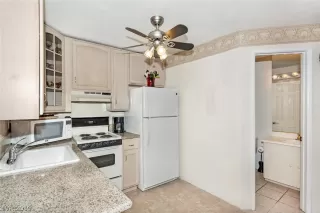 Photo #6: 2060939 Listing