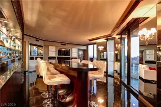 Photo #5: 2060970 Listing