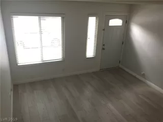 Photo #2: 2061022 Listing 