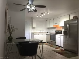 Photo #5: 2061022 Listing 