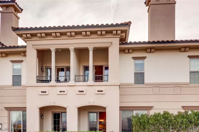 MLS: 2061036 Condo For Sale