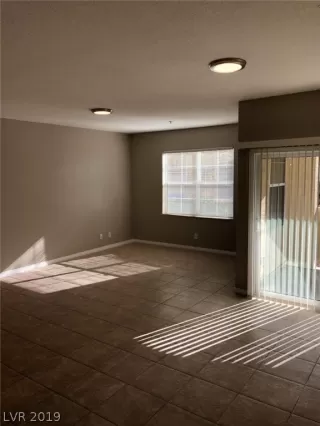 Photo #2: 2061084 Listing 