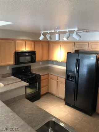 Photo #6: 2061084 Listing 