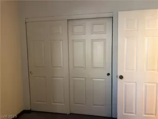 Photo #6: 2061102 Listing