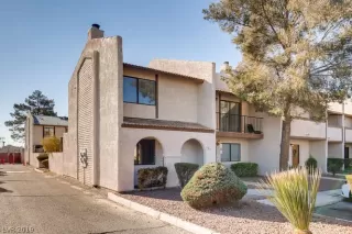 Photo #1: 2061139 Listing