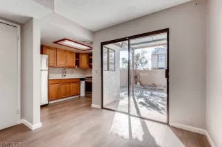 Photo #6: 2061139 Listing